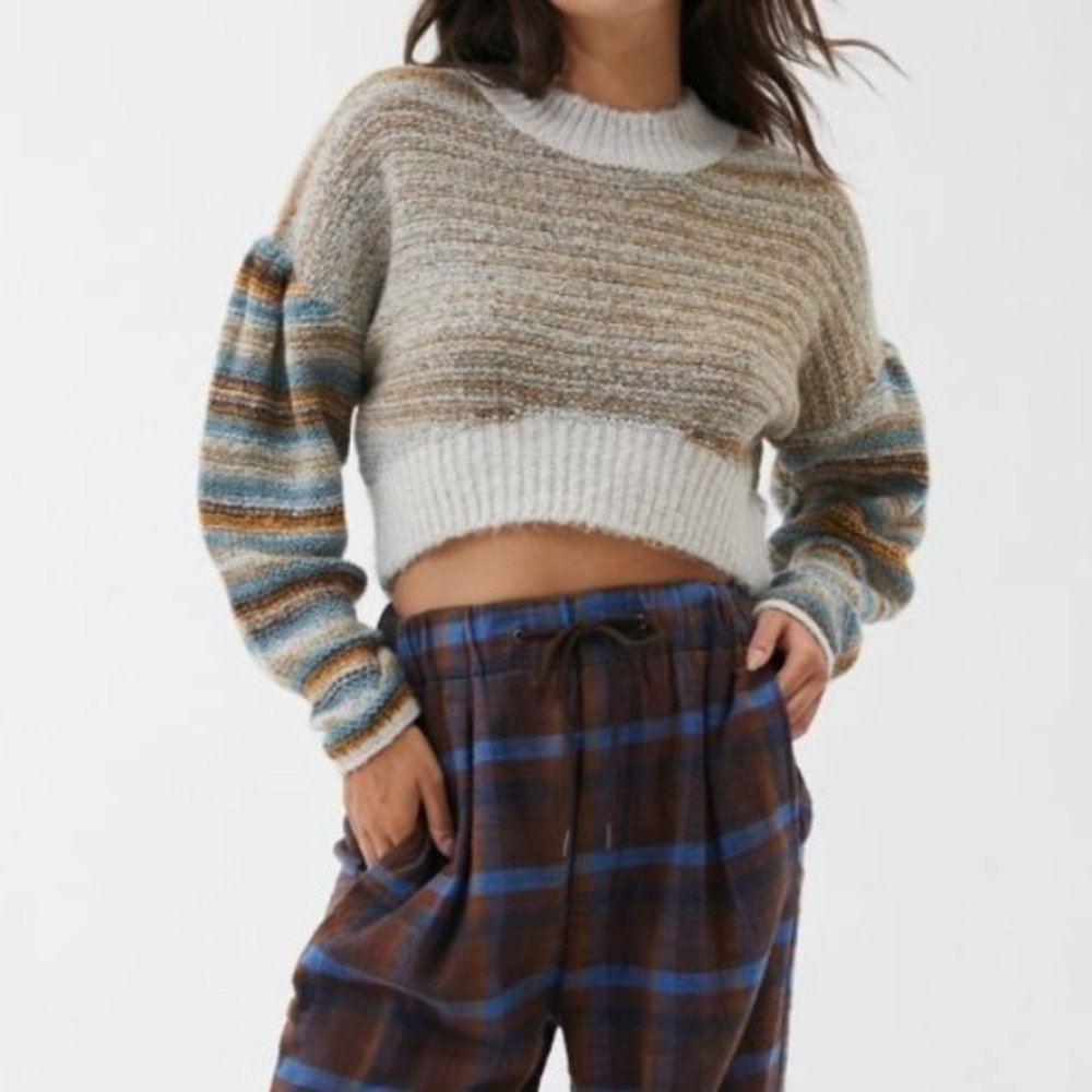 Urban Outfitters | Lennon Neutral Beige & Blue Striped Cropped Sweater - Picture 15 of 15